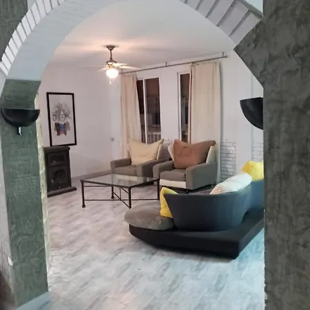 Al Lado Del Mercado Apartment